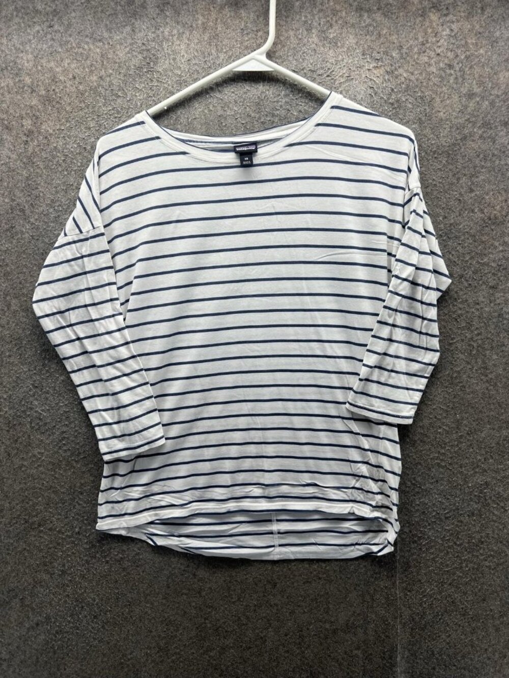Patagonia Shirt Women XS White Striped Boat Neck 3/4 Sleeve Jersey Casual